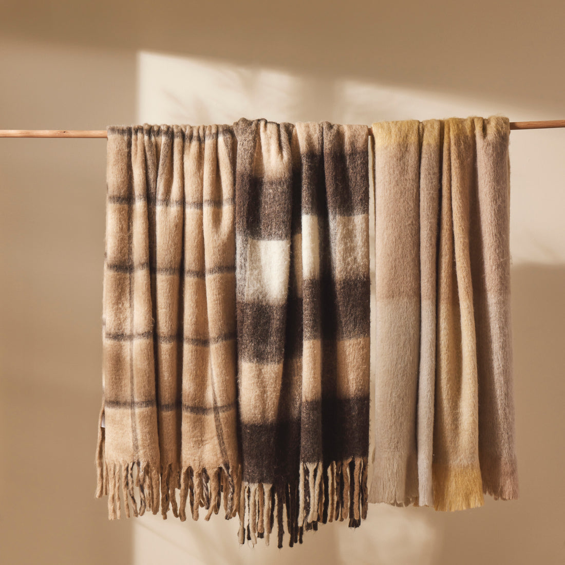 Brown and Taupe Checkered Throw, 130x180cm