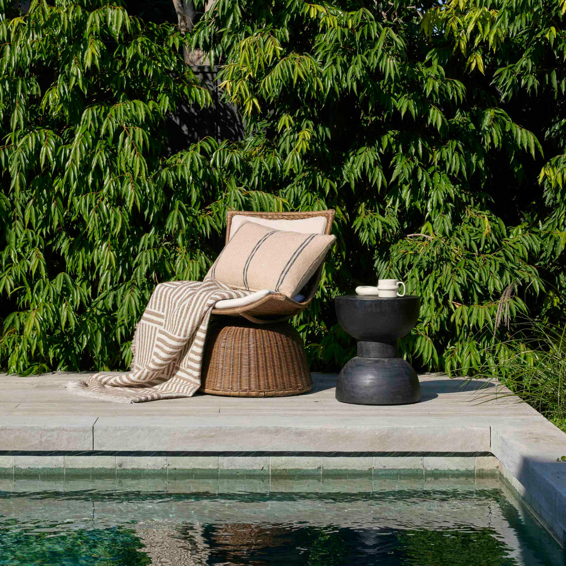 Ivory and Brown Woven Throw, 130x180cm